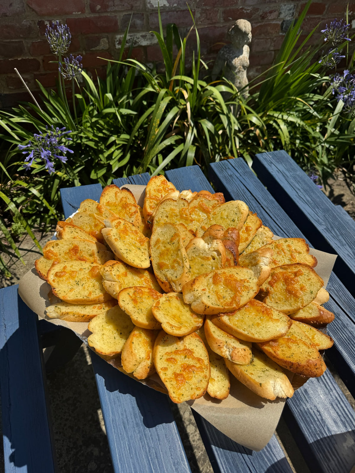 Cheesy Garlic Bread Platter (40x)