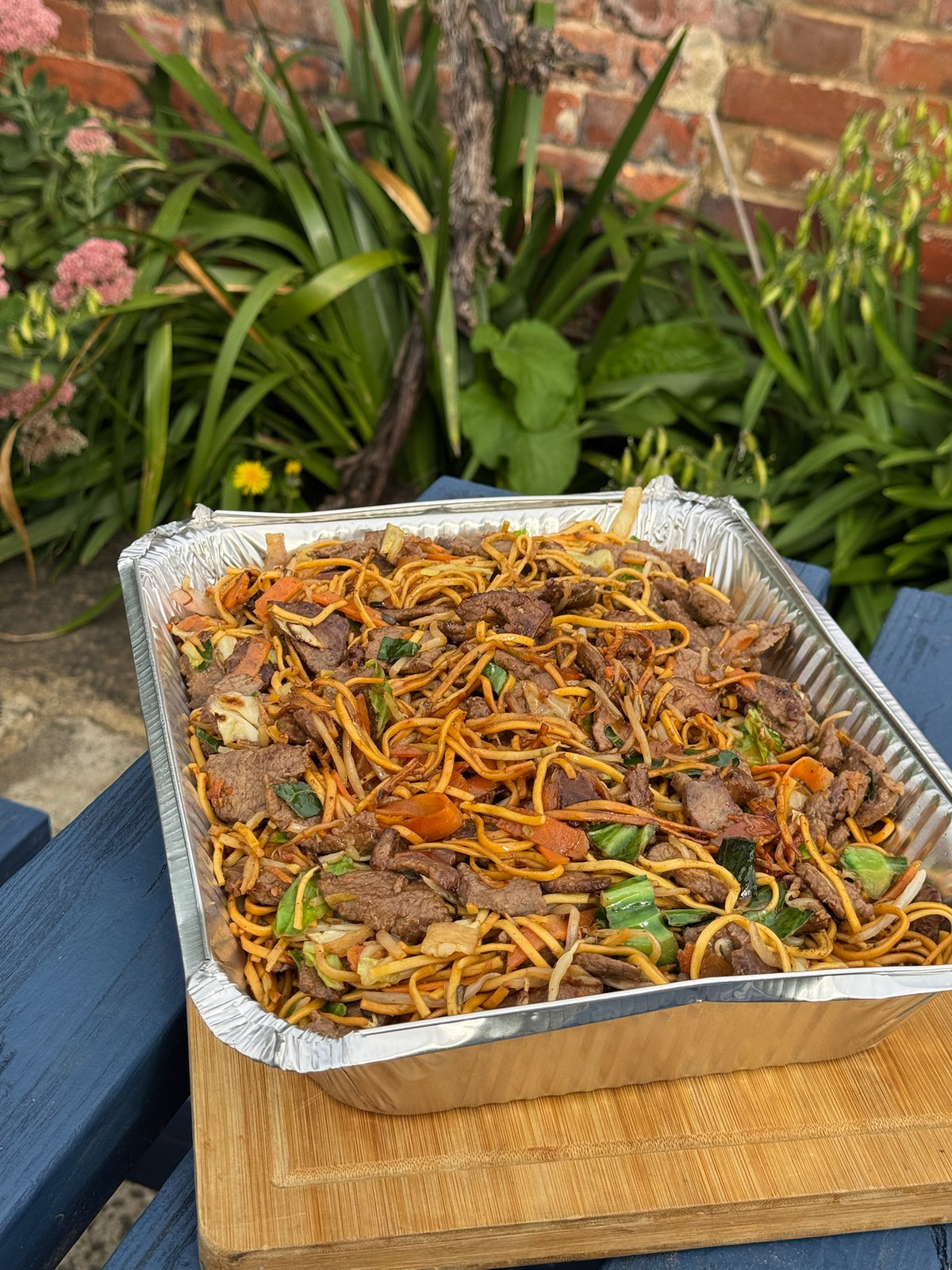 Classic Beef Chow Mein Tray