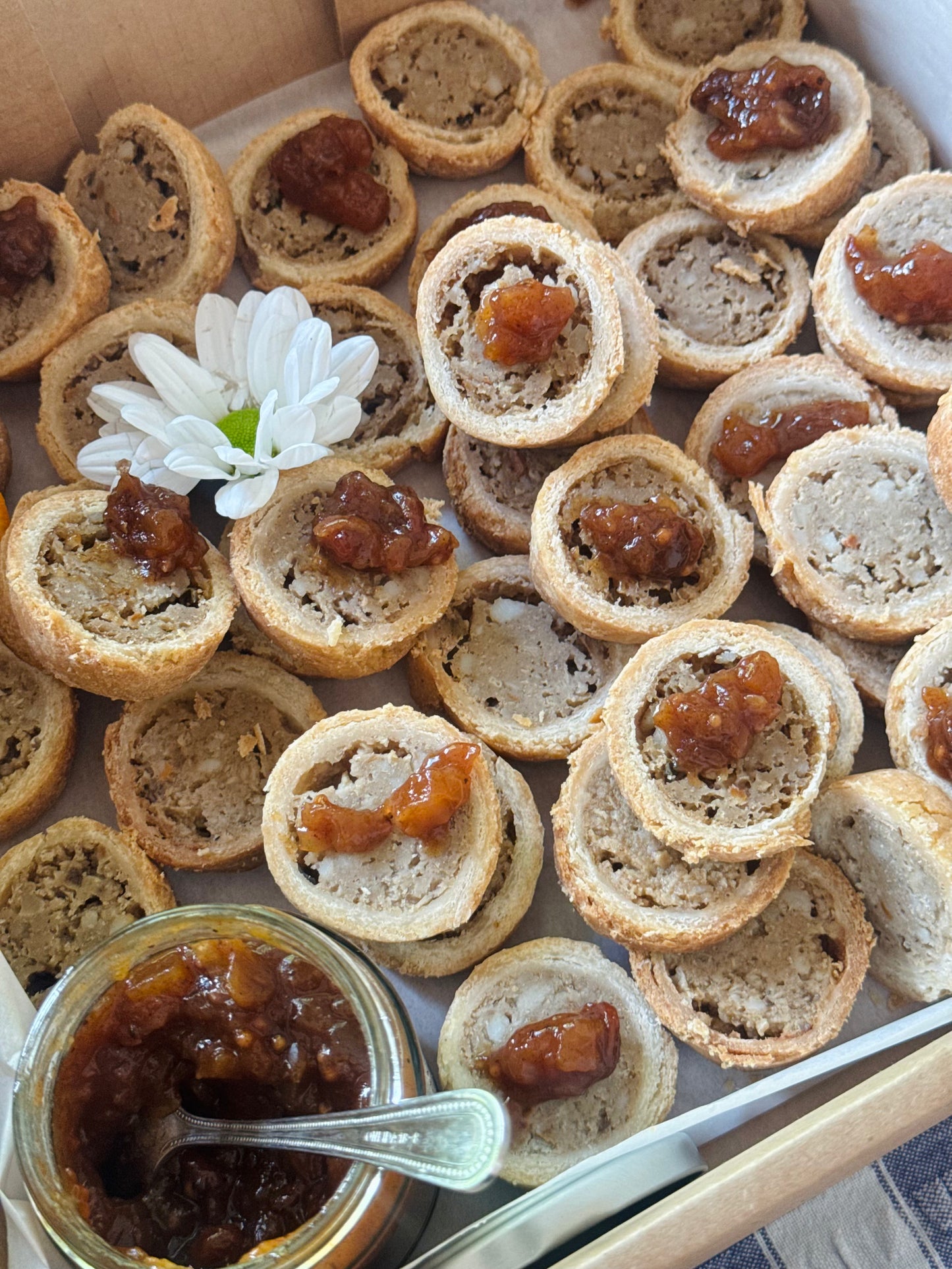 Pork Pie Halves (24x)